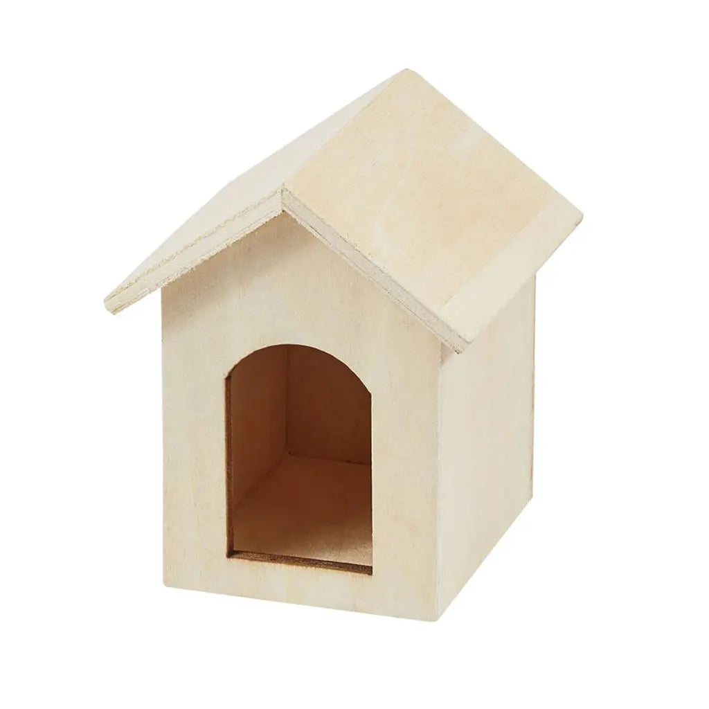 Kennel, 3.8 x 5.5 x 4.2cm, Nature