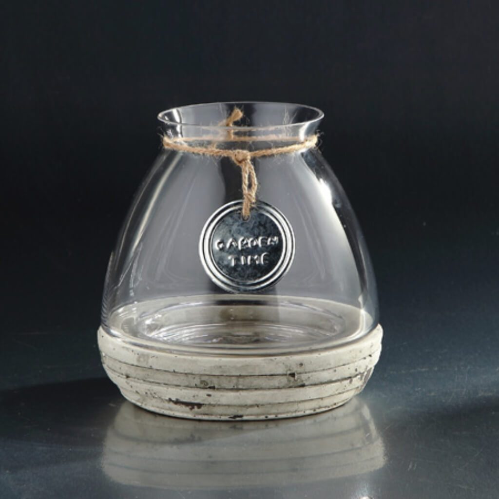 Vase H:8.5" D:8" Clear 