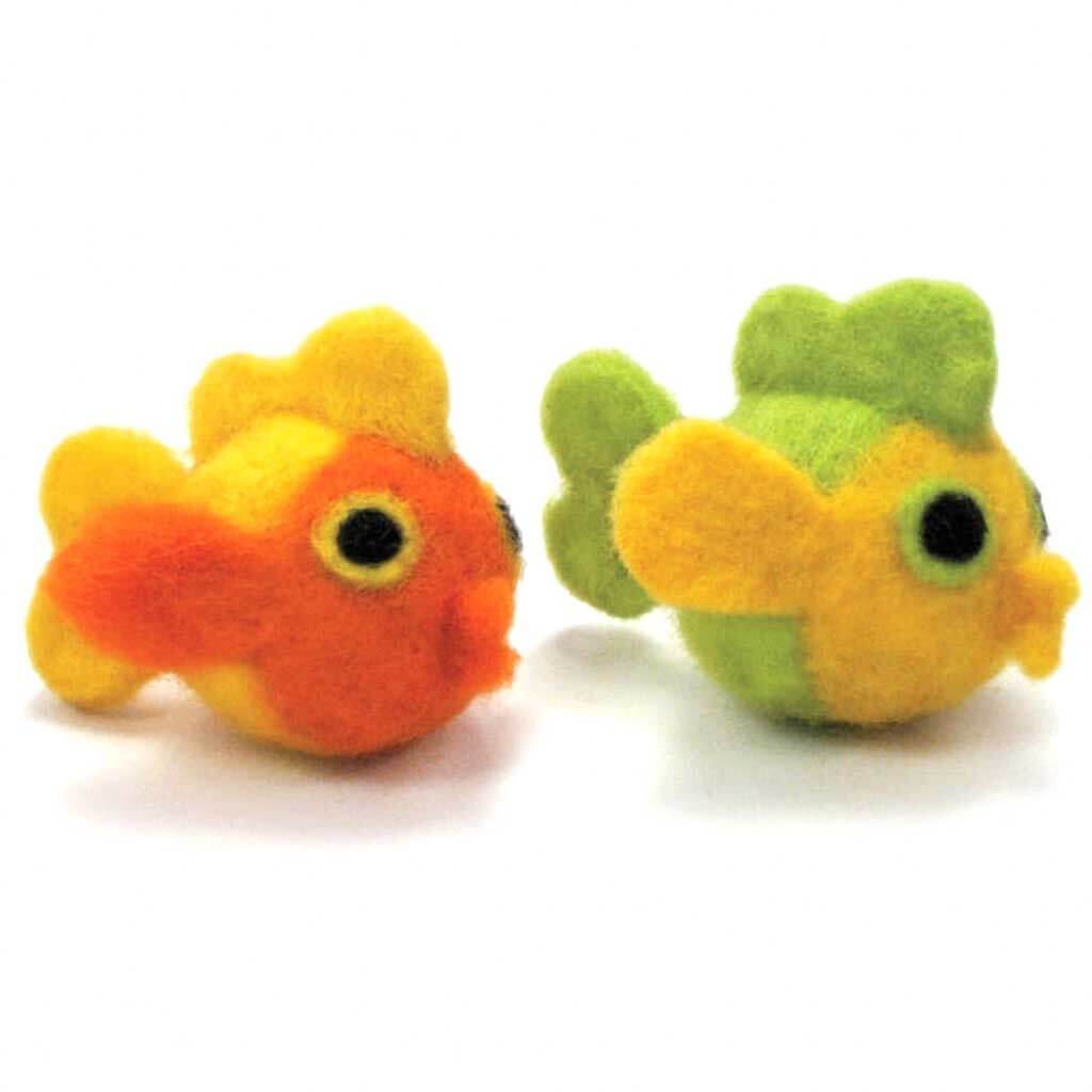 Dimensions Feltworks Ball Learn Needle Felting Kit Fish