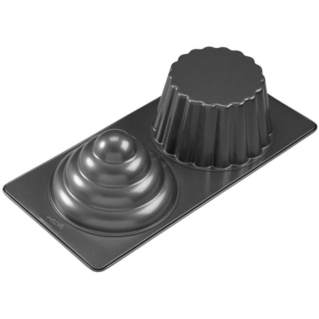 Dimensions Giant Cupcake Pan 17.25in x 8.25in x 4in