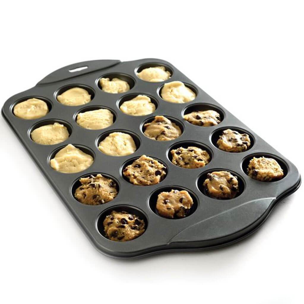 Nonstick Filled Cookie Pan, 20 Cups