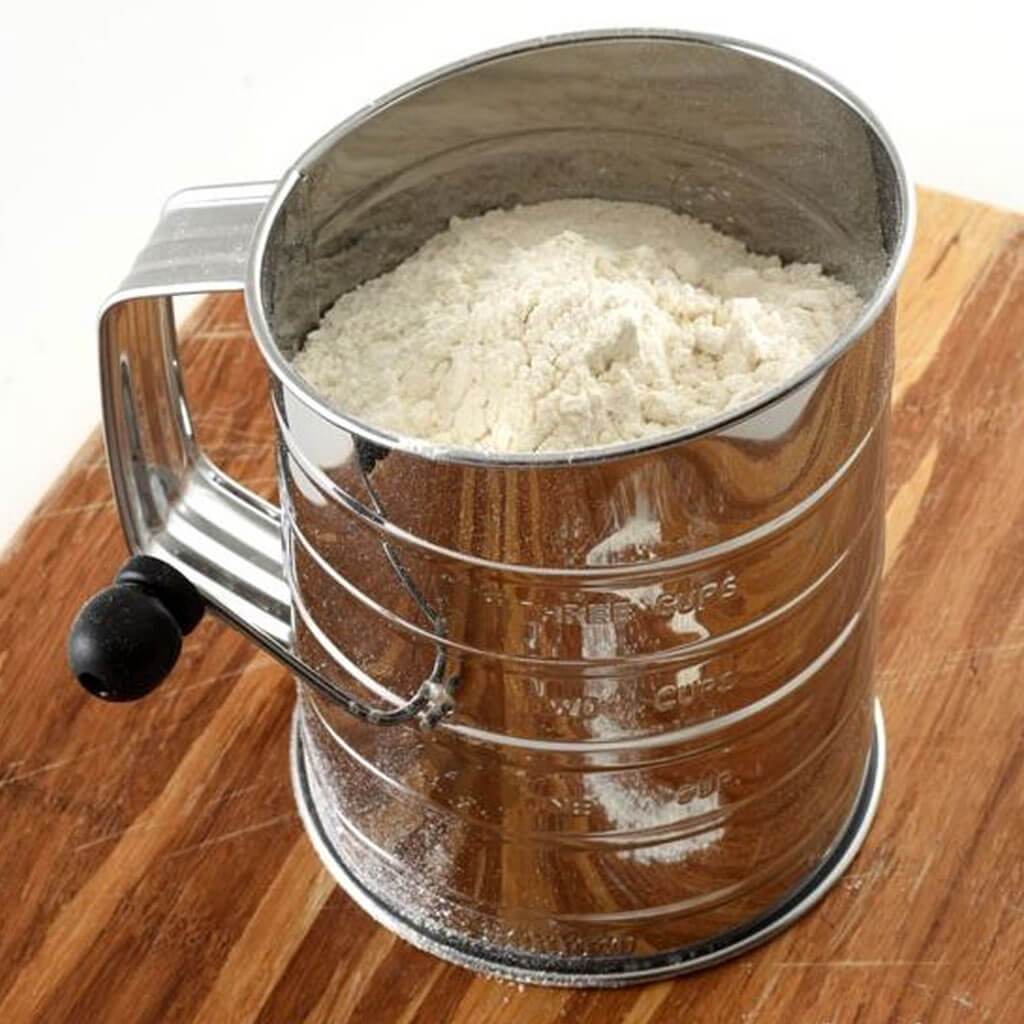 Stainless Steel Rotary Flour Sifter, 3 Cup