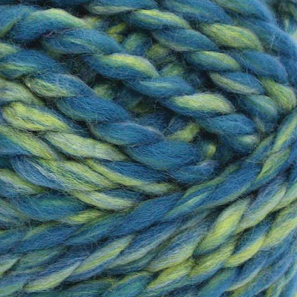 YARN SUPER BULKY WOOL BLEND 4.5OZ CARIBBEAN SEA 