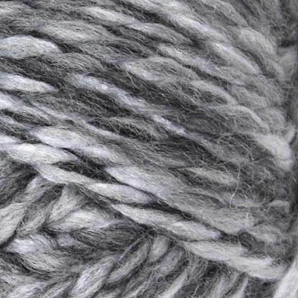 YARN SUPER BULKY WOOL BLEND 4.5OZ GREY SKY 