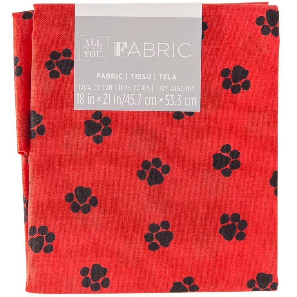 FABRIC FLAT QUILTING PAW PRINT RED/BRACK 18X21IN 