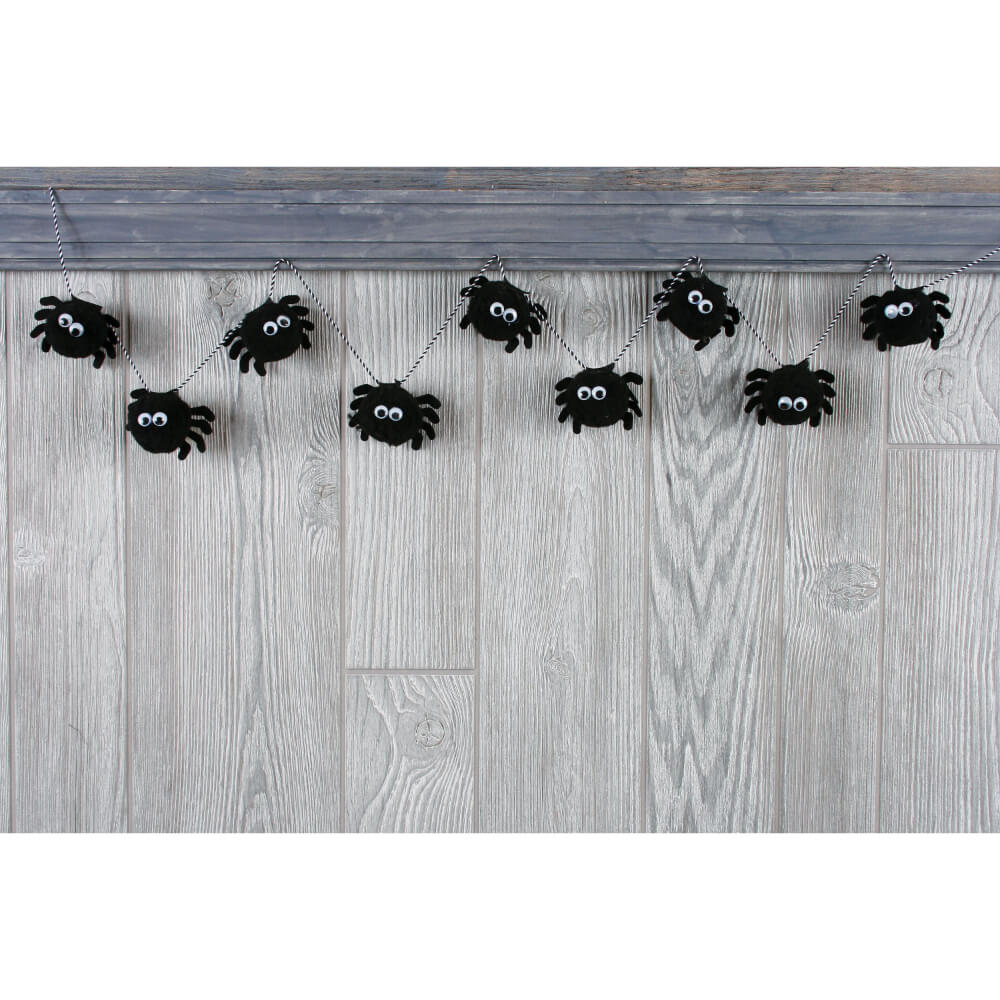 Friendly Garland Spider 6ft 