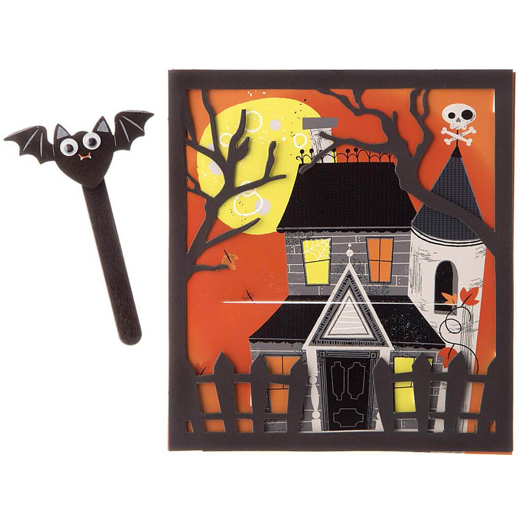 Haunted House Scene: 5.7 x 6.3in