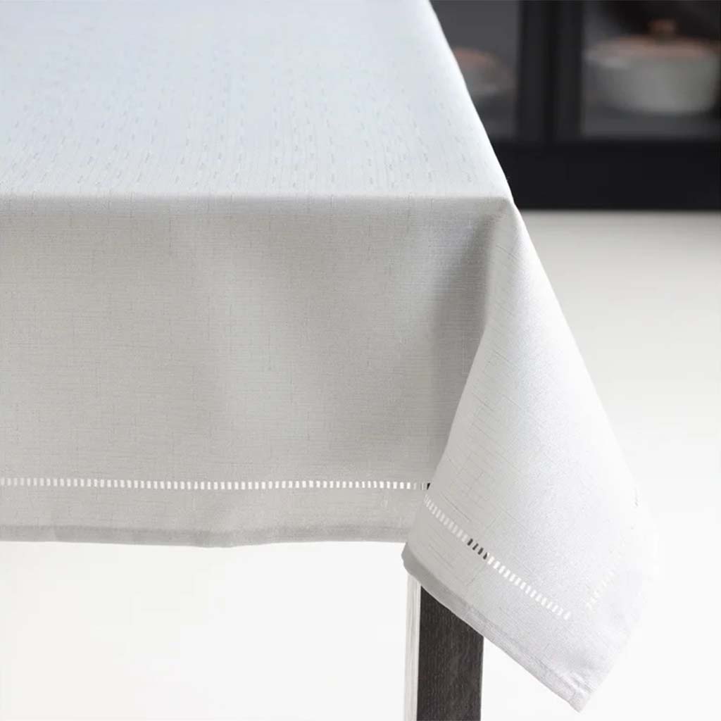 Lurex Hemstitch Table Cloth Ice, 60 inx 120in