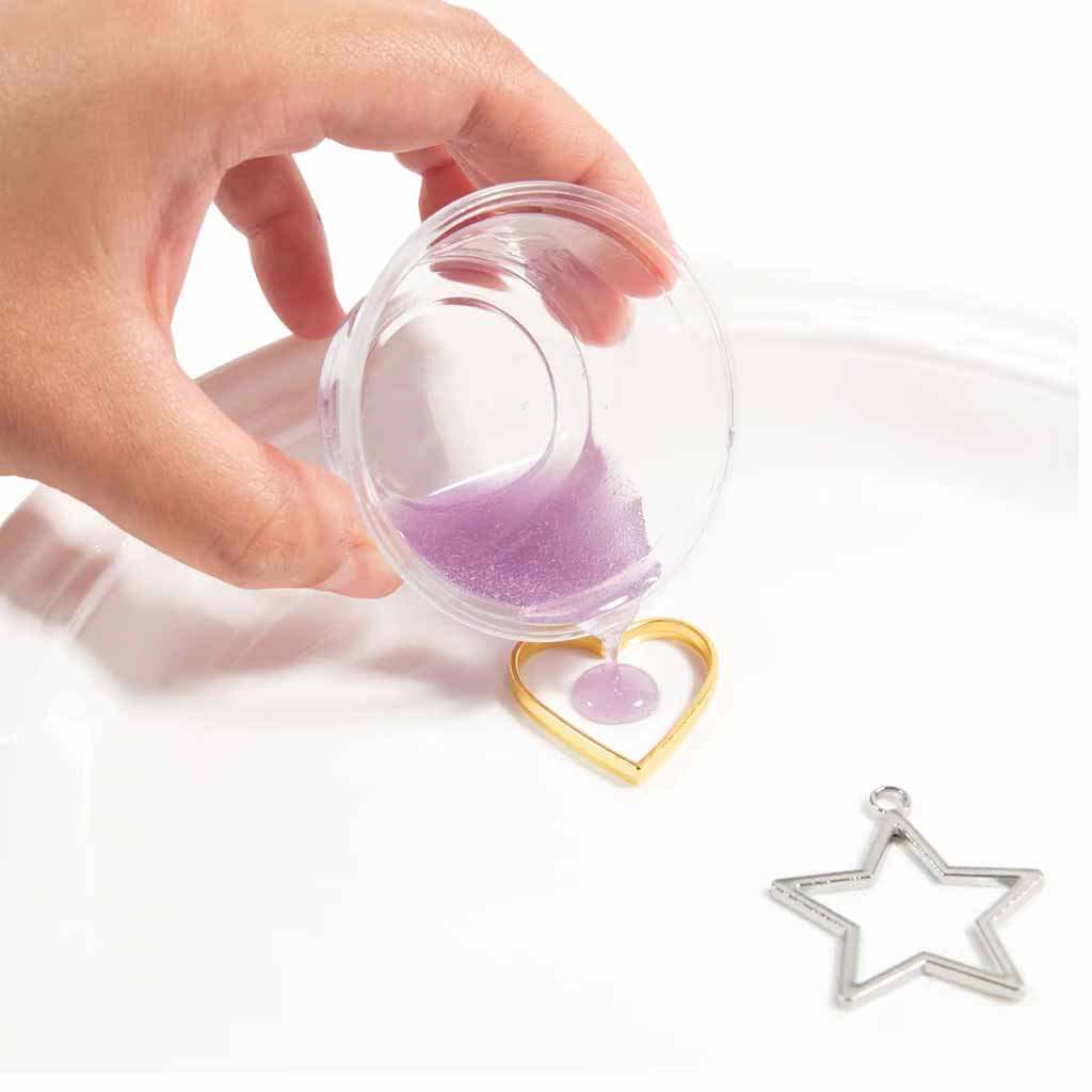 D.I.Y. Resin Jewelry Studio