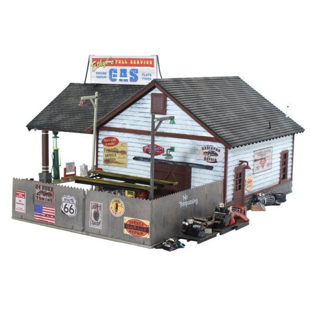 Woodland Scenics Ethyl's Gas / Service N Scale Built and Ready