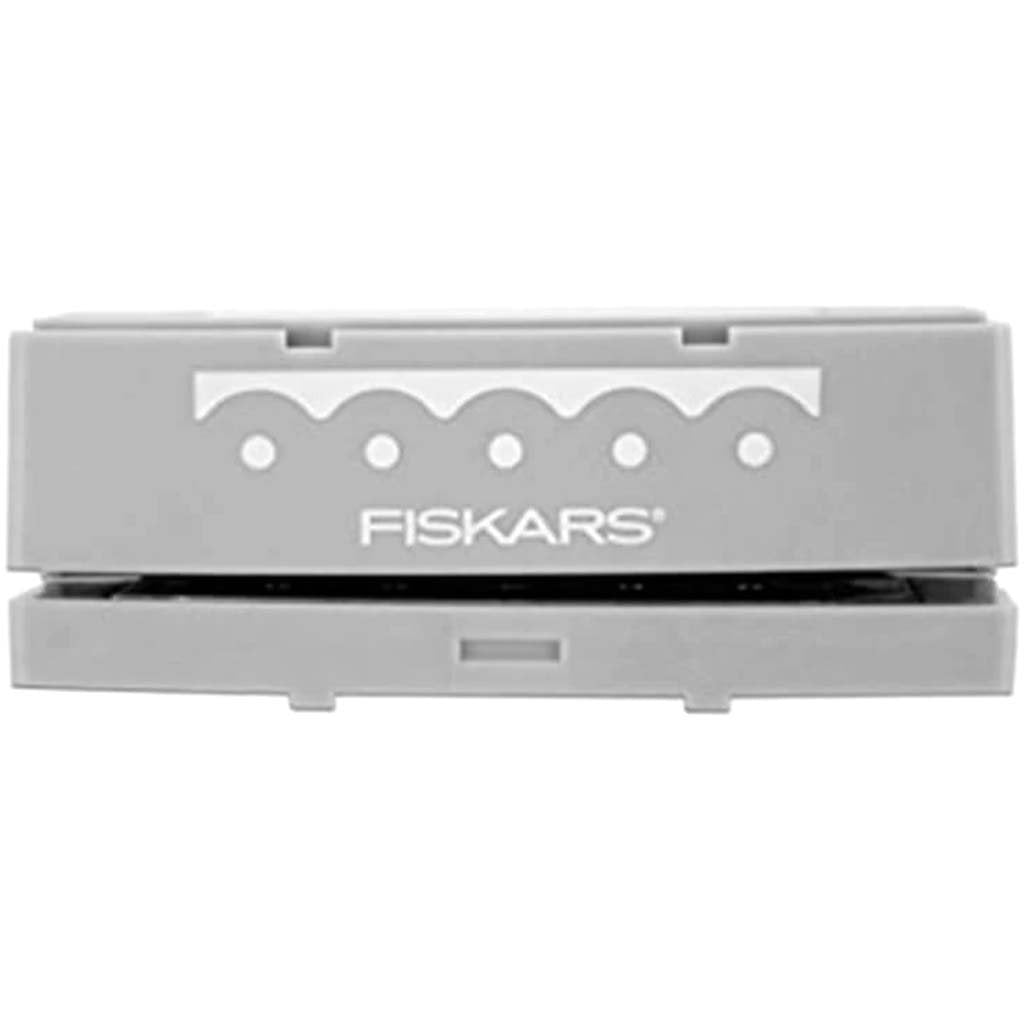 Interchangeable Border Punch, Threading Water 