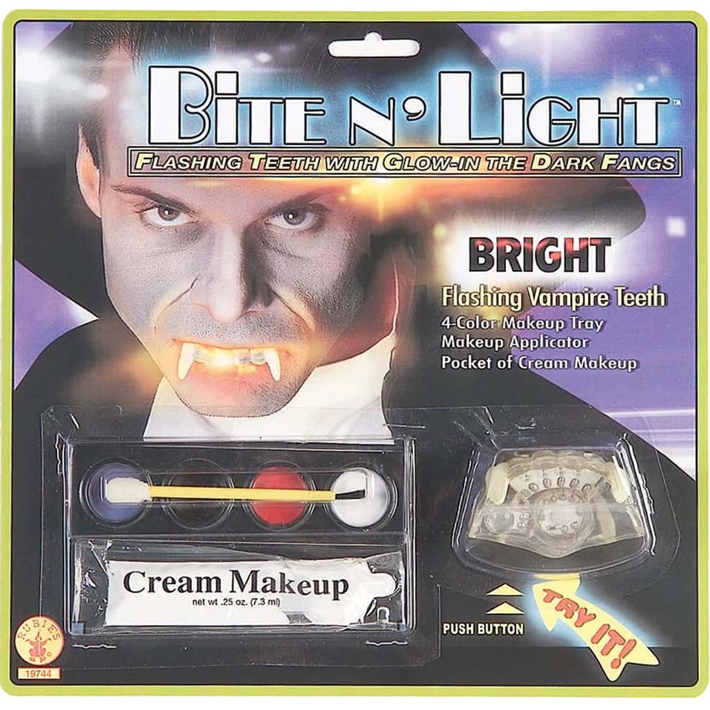 Bite N&#39; Light Makeup Kit