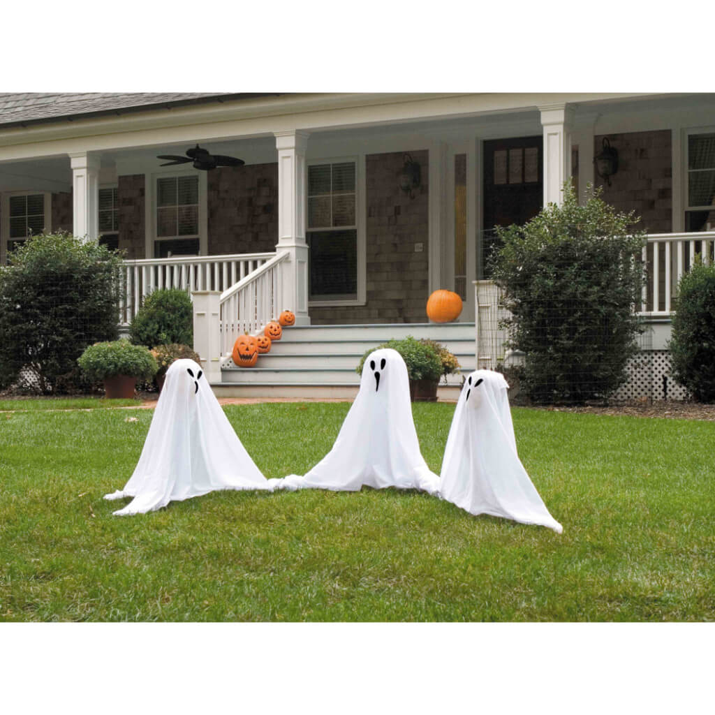 Ghostly Group Decor